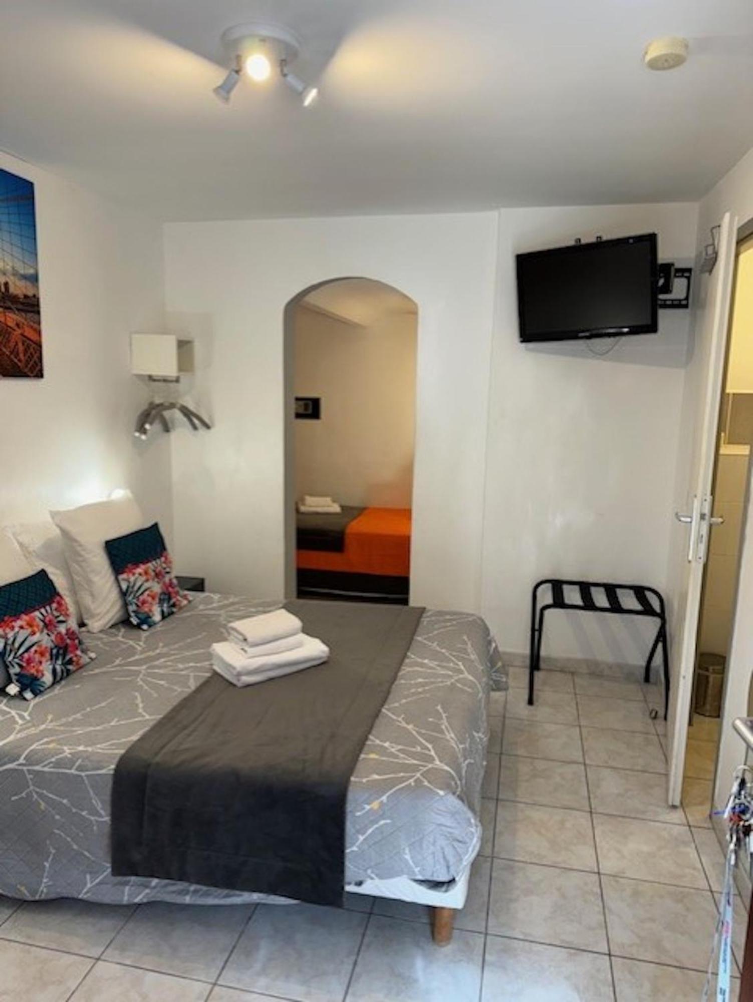 Logis Hotel La Chaumiere Marseillan  Dış mekan fotoğraf